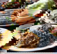 Vinh's Kitchen - Restaurant Guide