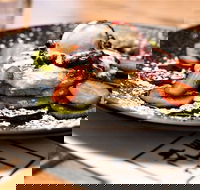 Billy's Trackside - Restaurant Guide