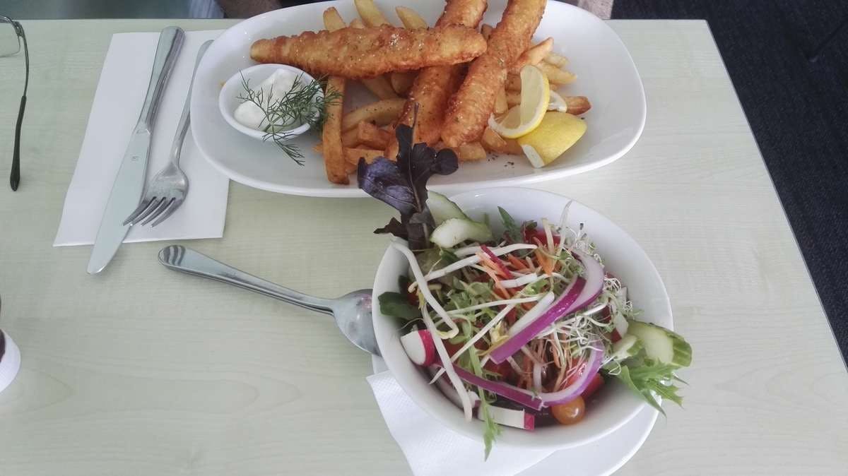 Champagne Charlize Restaurant Bentleigh