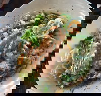 Lucky Star Tavern - Restaurant Guide