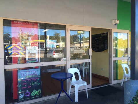 Pipi's Seafood - Restaurant Guide 0