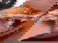 Stanthorpe Takeaway and Stanthorpe Restaurant Guide Restaurant Guide