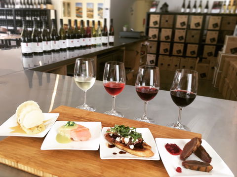 Capital Wines - Restaurant Guide 1