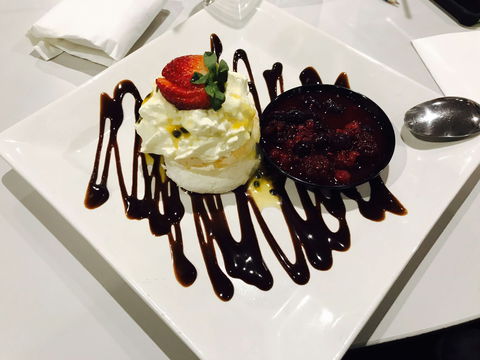 Charlie's Family Restaurant - Restaurant Guide 0