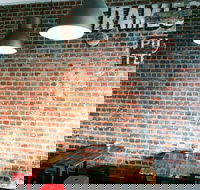 Steam  Wall - Restaurant Guide