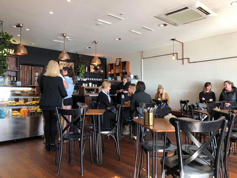 The Rogue & Rascal - Restaurant Guide 0