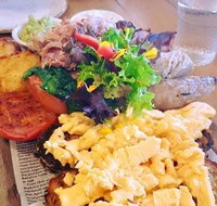 Zelena Cafe Bar and Restaurant - Restaurant Guide