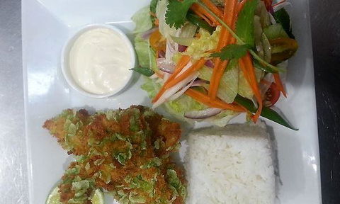 Cafe Savannah - Restaurant Guide 1