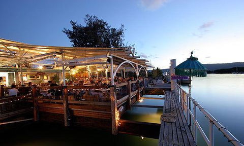 On The Inlet Seafood Restaurant - Restaurant Guide 8