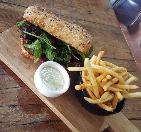 The Lithgow Tin Shed - Restaurant Guide 3