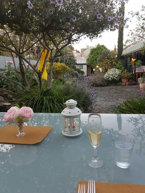 White Cedars Cafe - Restaurant Guide 1