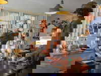 Esperance Takeaway and Esperance Restaurant Guide Restaurant Guide