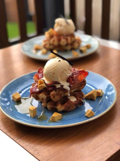 Kokomo Cafe Bar - Restaurant Guide 0