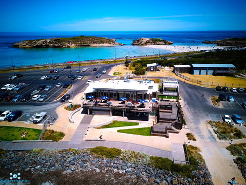 Pavilion Cafe & Bar - Restaurant Guide 1