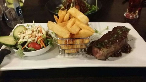 Steel Tree @ The Foreshore - Restaurant Guide 0