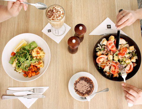 The Coffee Club - Biggera Waters - Restaurant Guide 0