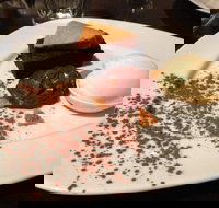 Fat Tony's Bar  Grill - Restaurant Guide