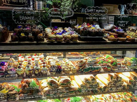 Flock Espresso And Eats - Restaurant Guide 1