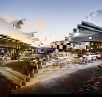 Kawana Waters Hotel - Restaurant Guide