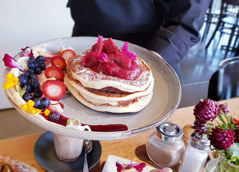 Little Oak Eatery - Restaurant Guide 0