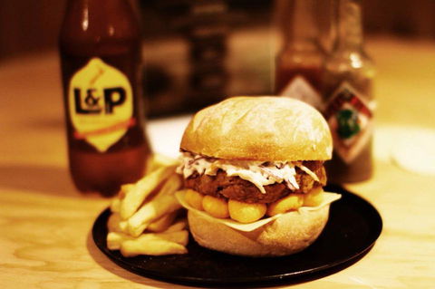 Burger Bro - Restaurant Guide 0