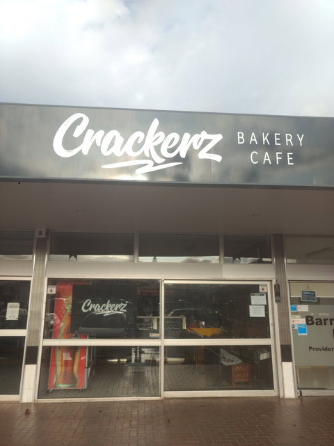 Crackerz Bakery - Restaurant Guide 0
