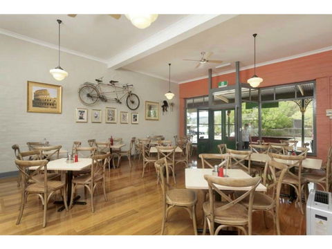 Dungog Pizza - Restaurant Guide 1