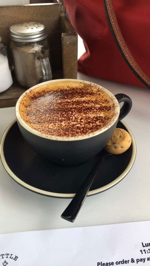 Little Growling Cafe - Restaurant Guide 0