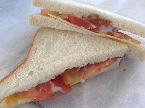 Luna Bakery - Restaurant Guide 0