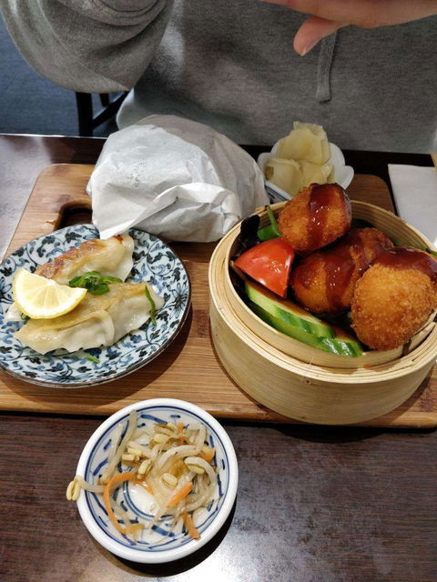 Miku Japanese Dining - Restaurant Guide 0