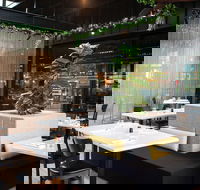 Tumbling Stone - Restaurant Guide