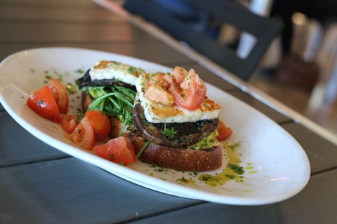 Deck Cafe - Restaurant Guide 0