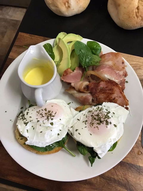 Wafflin On Cafe - Restaurant Guide 1