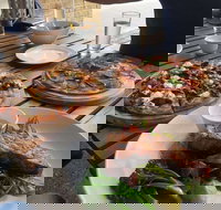 Whistling Kite - Restaurant Guide