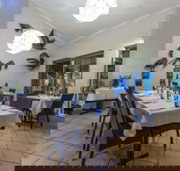 Wild Prawn Cafe Bar and Grill - Restaurant Guide
