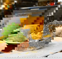 Bistro Lyall - Restaurant Guide