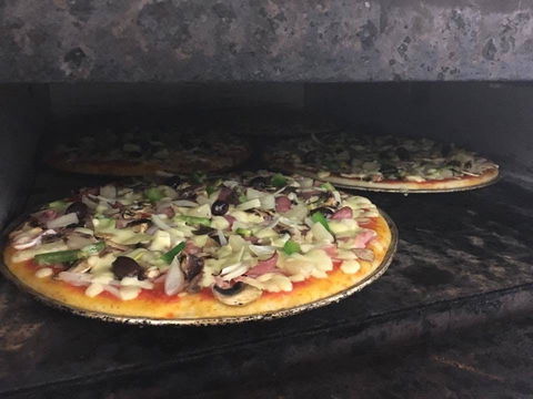 Frank & Dino's - Restaurant Guide 0