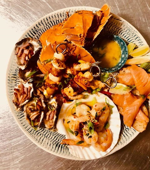 Pandanus Garden Bar And Restaurant - Restaurant Guide 0