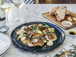 Corlette Restaurants and Takeaway Restaurant Guide Restaurant Guide