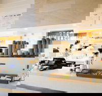 Beach Grill Cafe and Salt Bar - Restaurant Guide