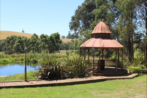 Djinta Djinta Winery - Restaurant Guide 1