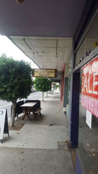 Le's Vietnamese Street Food Restaurant