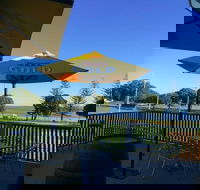 Straddie Sharks All Sports Club - Restaurant Guide