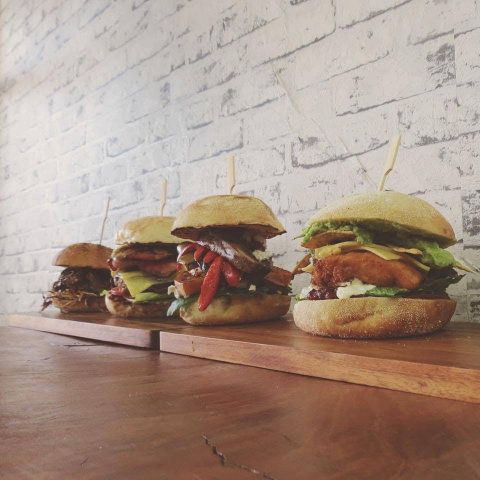 Rocco's Burger Cafe - Restaurant Guide 0