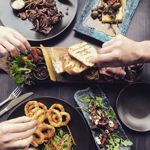 Vue Wine Bar And Restaurant - Restaurant Guide 1