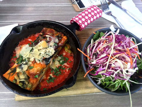 Warran Glen Cafe - Restaurant Guide 0