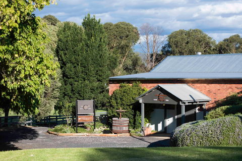 Craigmoor Wines - Restaurant Guide 1