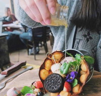 The Glass Den - Restaurant Guide