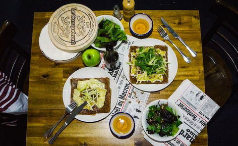 Bellas Cafe & Licensed Italian Restaurant - Restaurant Guide 6