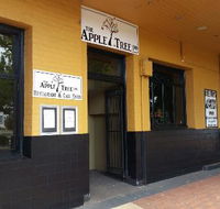 The Apple Tree Inn - Restaurant Guide